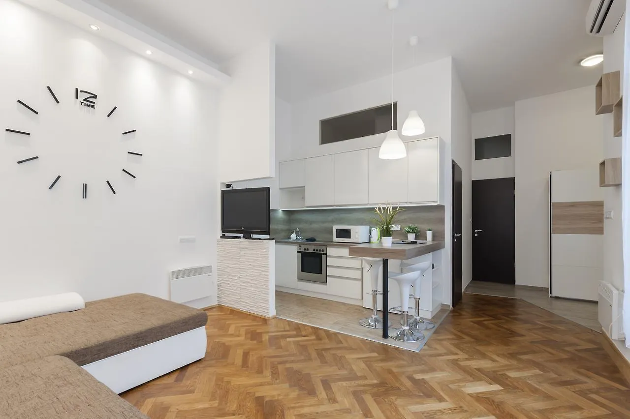 kontakty Szt. Istvan4-Basilica Apartment